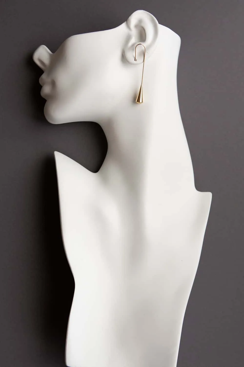 Minimalist Gold Elongated Teardrop Earring